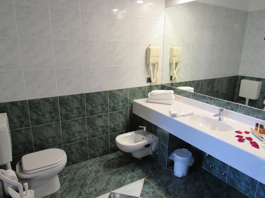 Green Hotel Settimo Torinese Εξωτερικό φωτογραφία